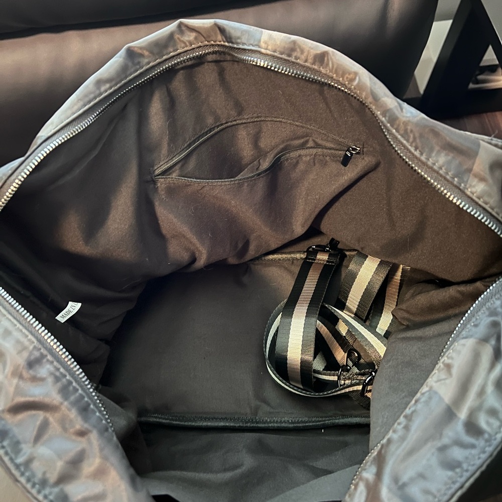 Overnight/Weekend Bag - Picture 4 of 4